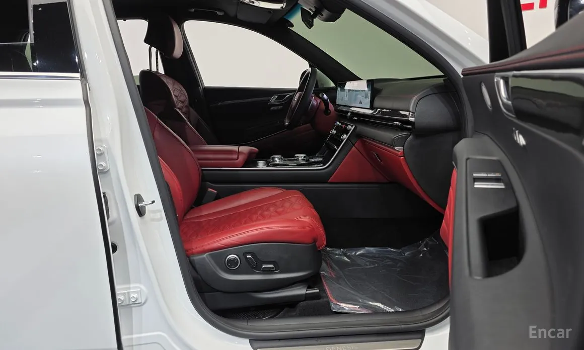 Фото 11 - Genesis GV80