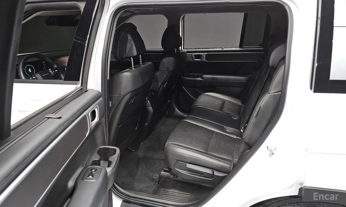 Фото 11 - Hyundai Santa Fe