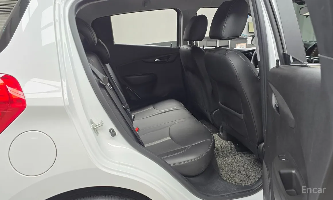 Фото 12 - Chevrolet Spark