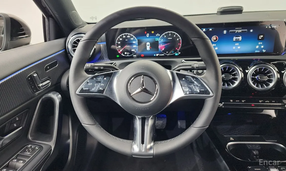 Фото 13 - Mercedes-Benz A-Class