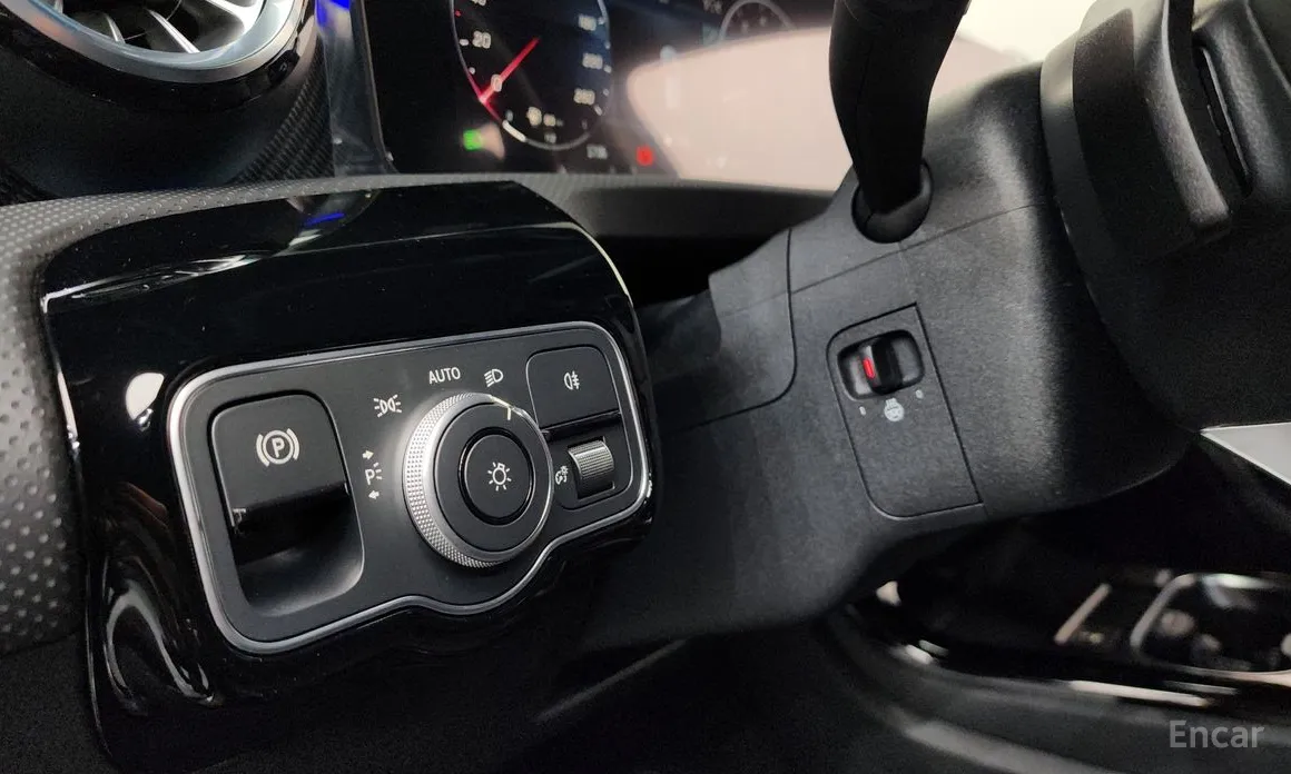 Фото 18 - Mercedes-Benz A-Class