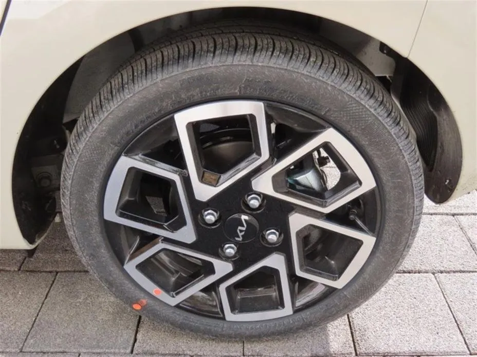 Фото 5 - Kia Ray