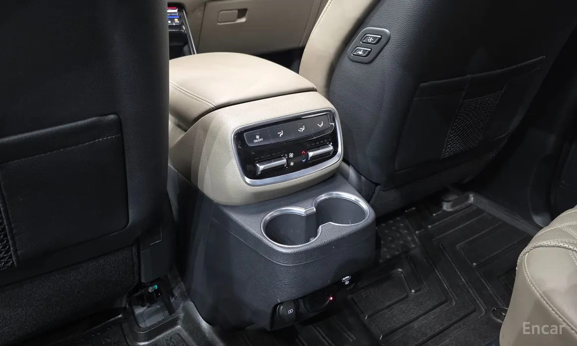 Фото 19 - Kia Mohave