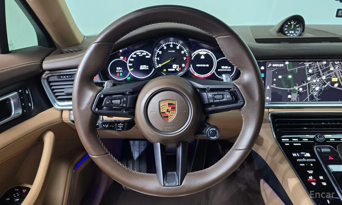 Фото 13 - Porsche Panamera