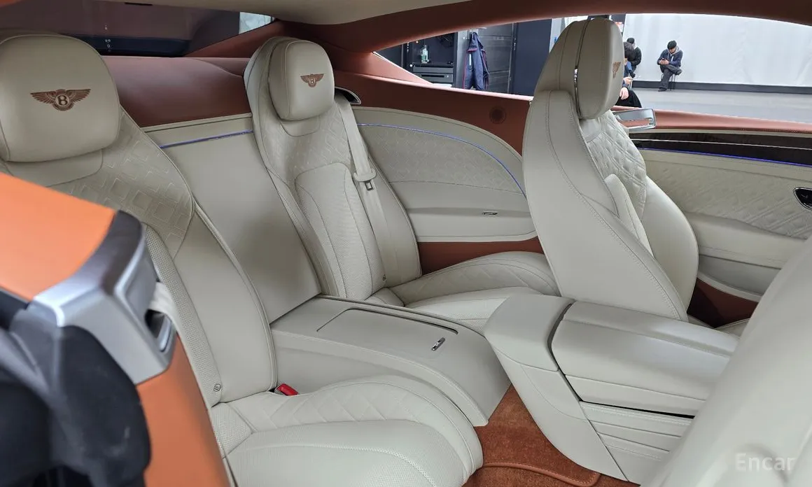 Фото 12 - Bentley Continental GT