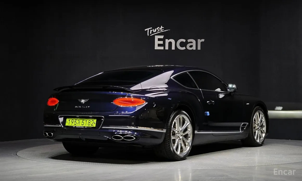 Фото 2 - Bentley Continental GT