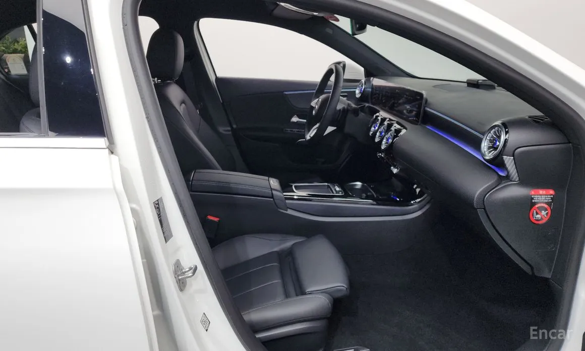 Фото 11 - Mercedes-Benz A-Class