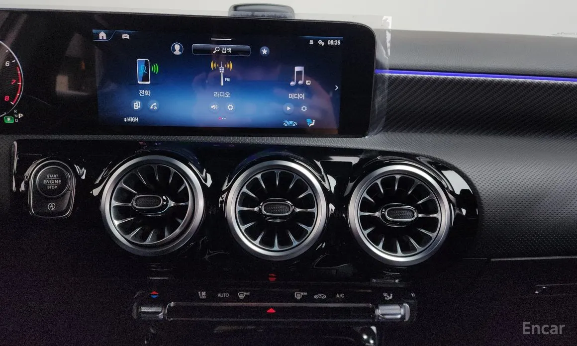 Фото 16 - Mercedes-Benz A-Class