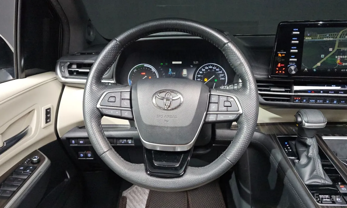 Фото 10 - Toyota Sienna