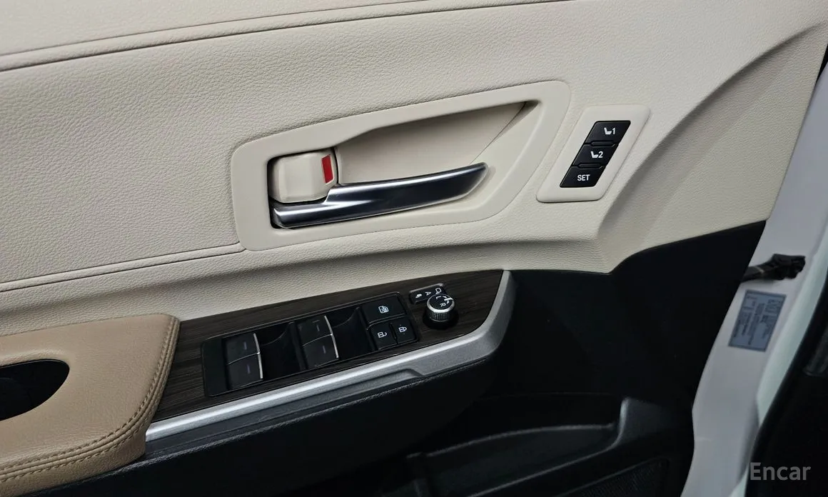 Фото 15 - Toyota Sienna