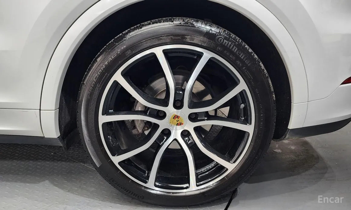 Фото 5 - Porsche Cayenne