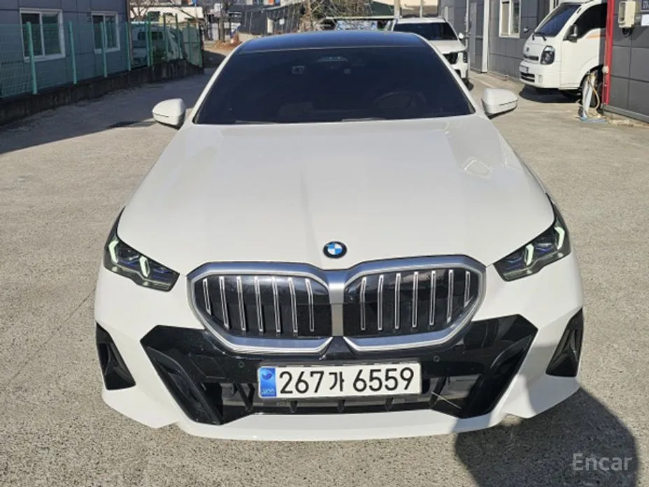 Фото 1 - BMW 5 Series