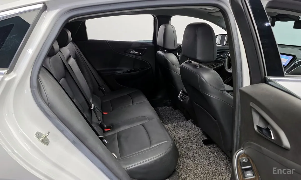 Фото 12 - Chevrolet Malibu