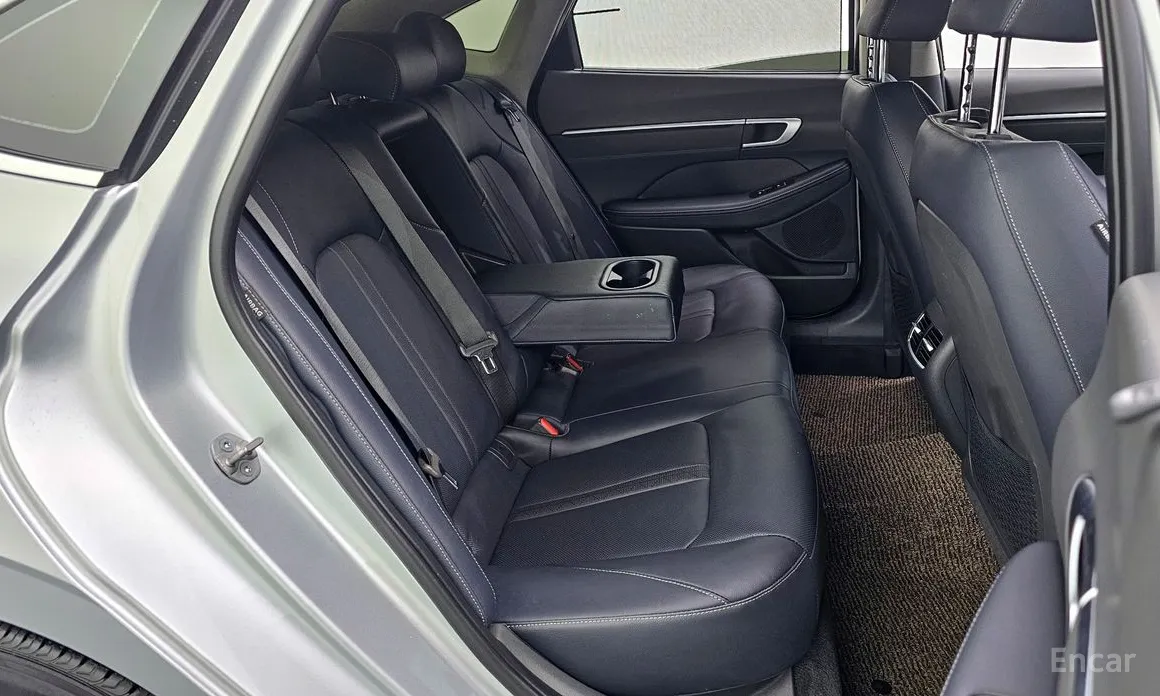 Фото 12 - Hyundai Sonata