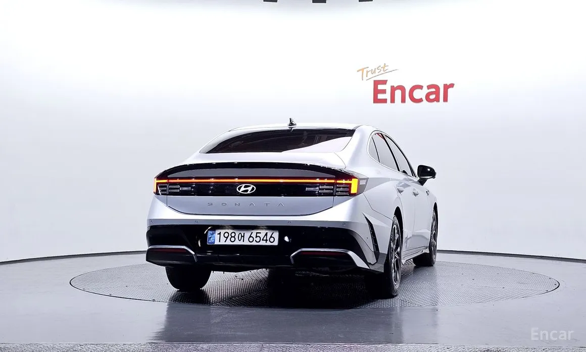 Фото 4 - Hyundai Sonata