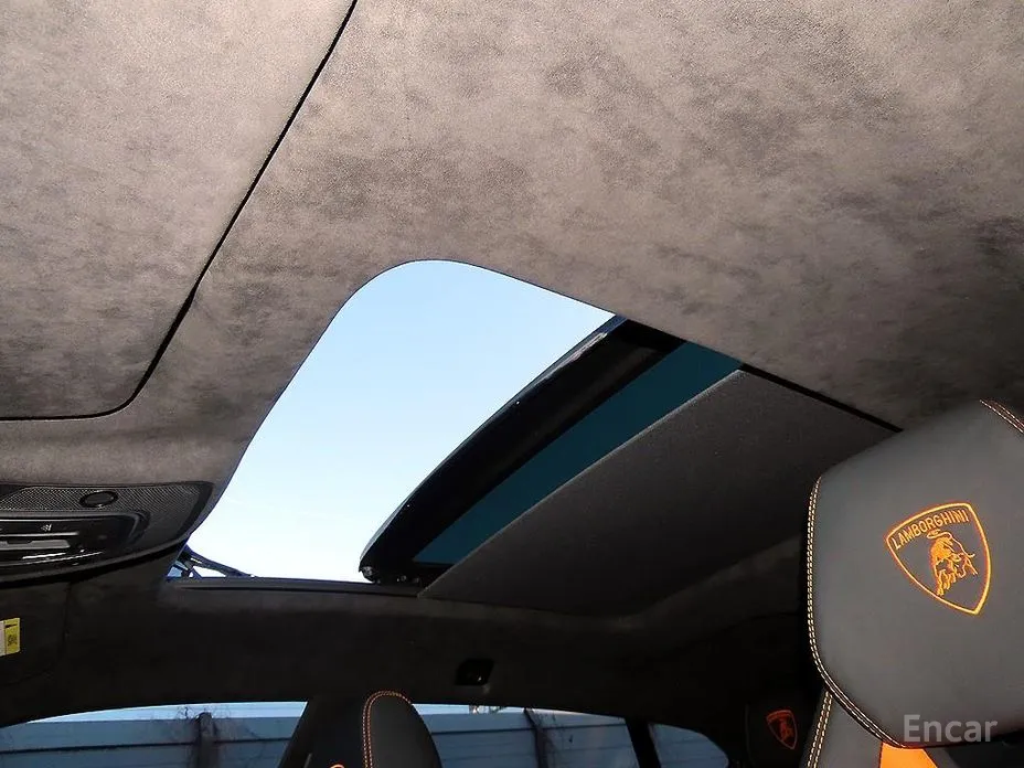 Фото 16 - Lamborghini Urus