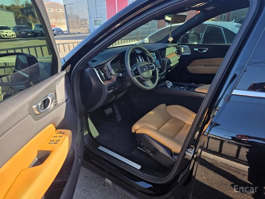 Фото 5 - Volvo XC60