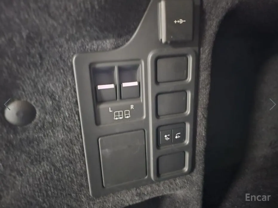 Фото 7 - Land Rover Discovery