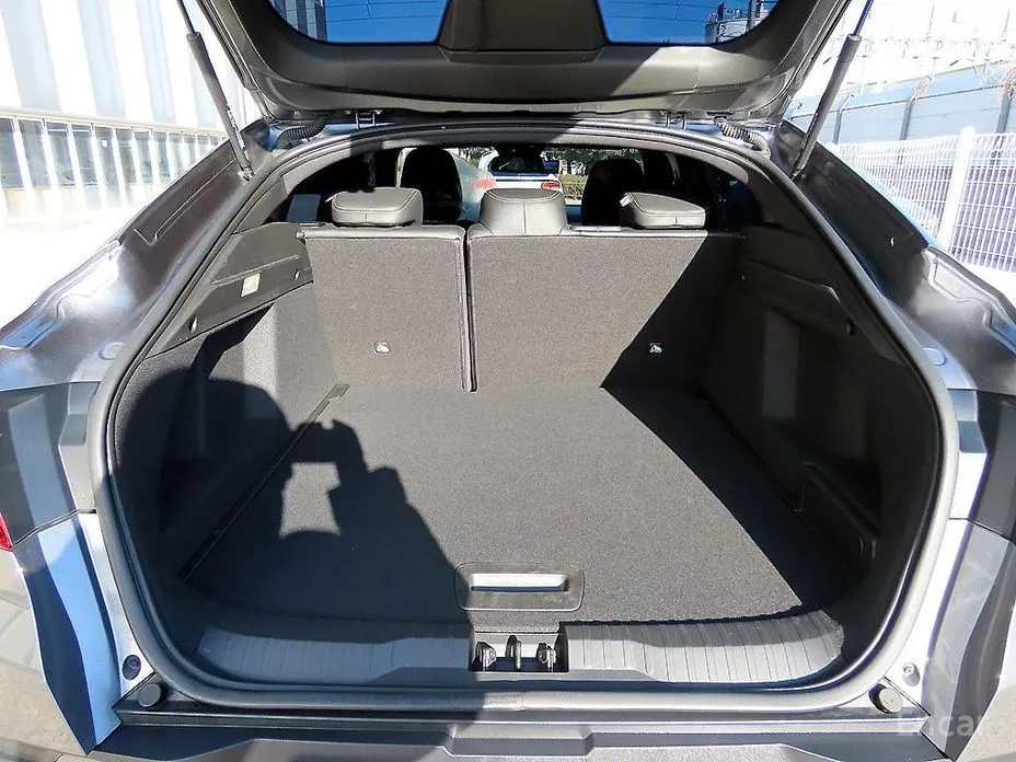 Фото 18 - Renault XM3