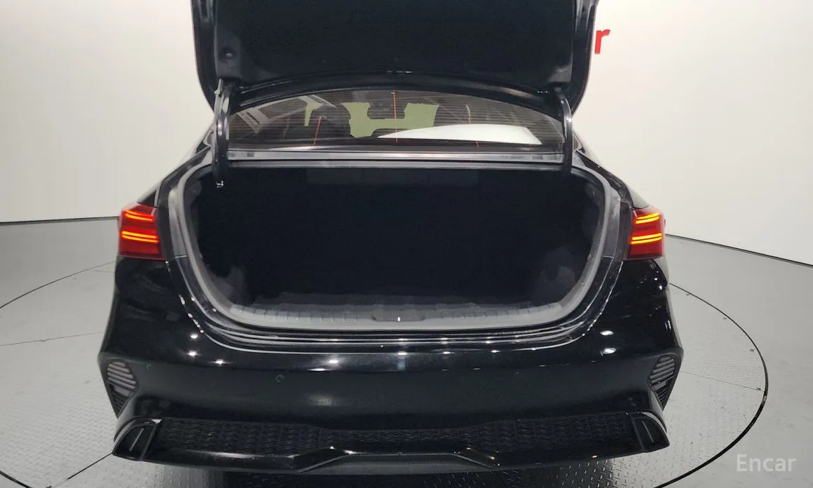 Фото 20 - Kia K3