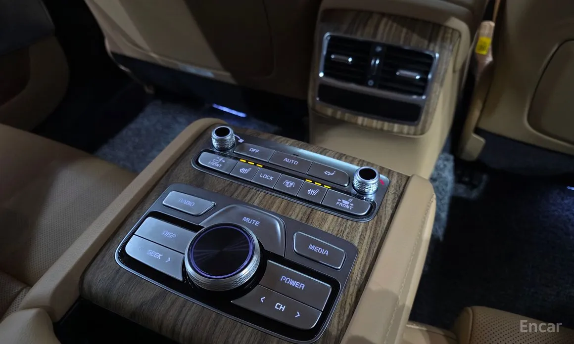 Фото 19 - Kia K9