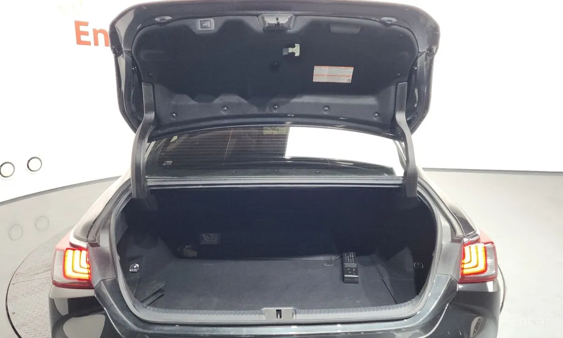 Фото 20 - Lexus ES