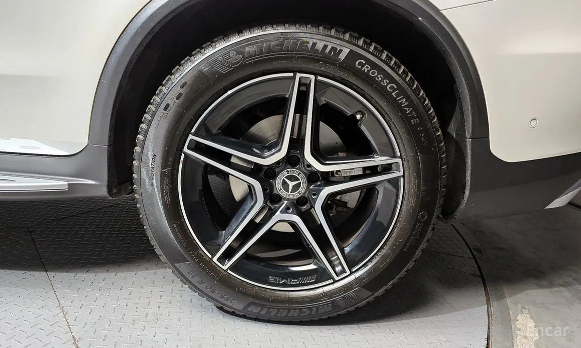 Фото 5 - Mercedes-Benz GLC-Class