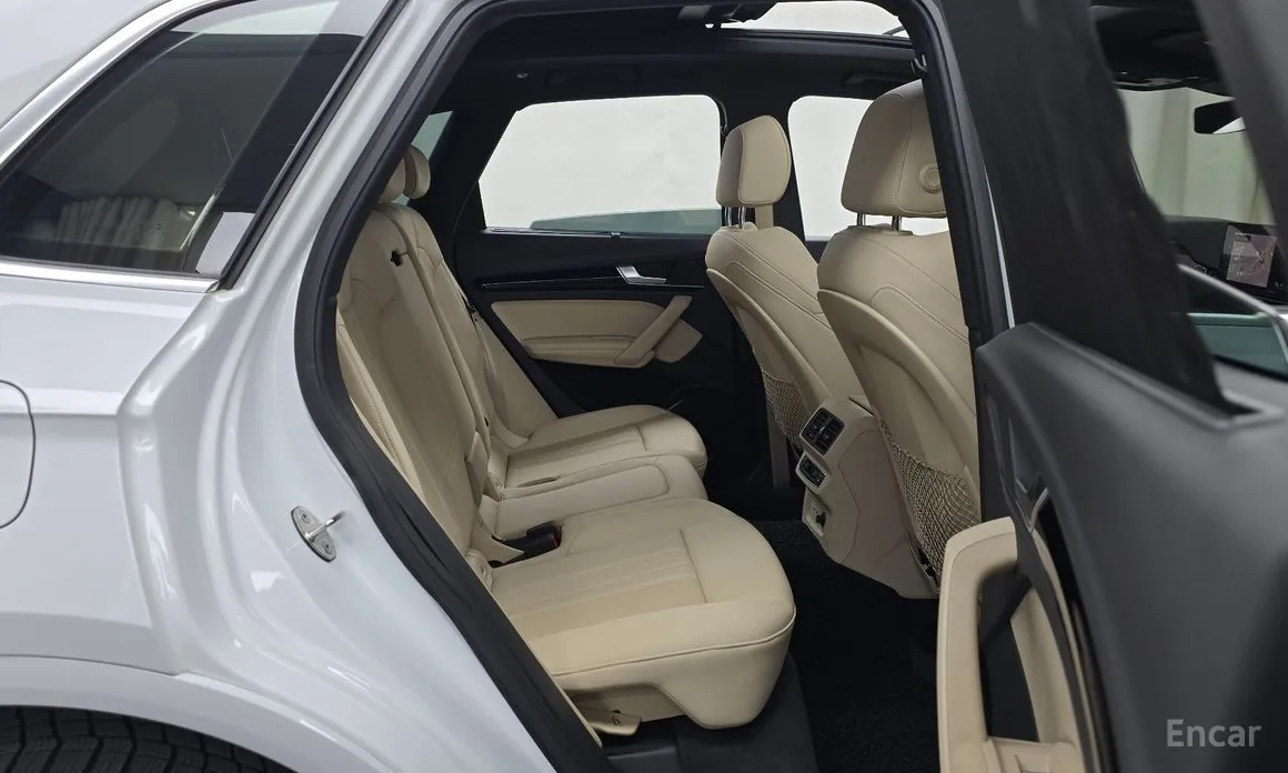 Фото 12 - Audi Q5