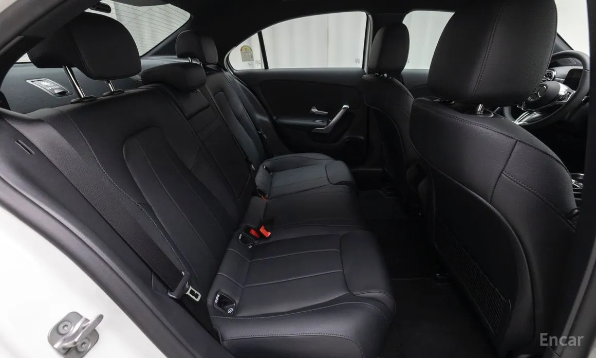 Фото 10 - Mercedes-Benz A-Class