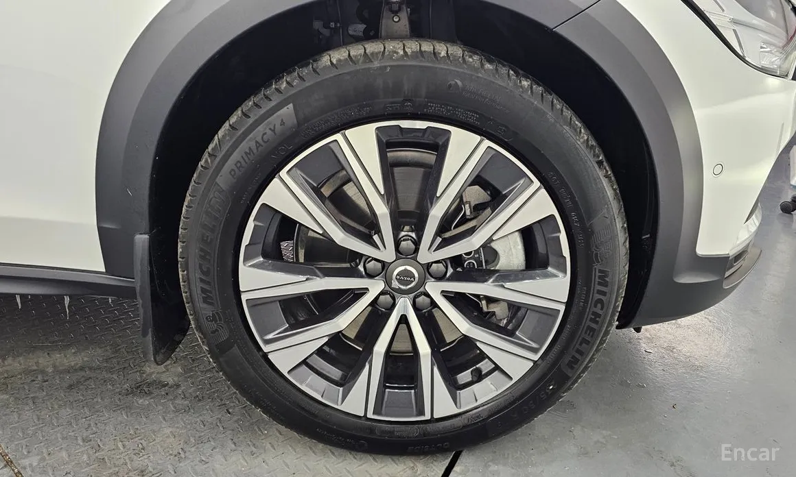 Фото 5 - Volvo V90