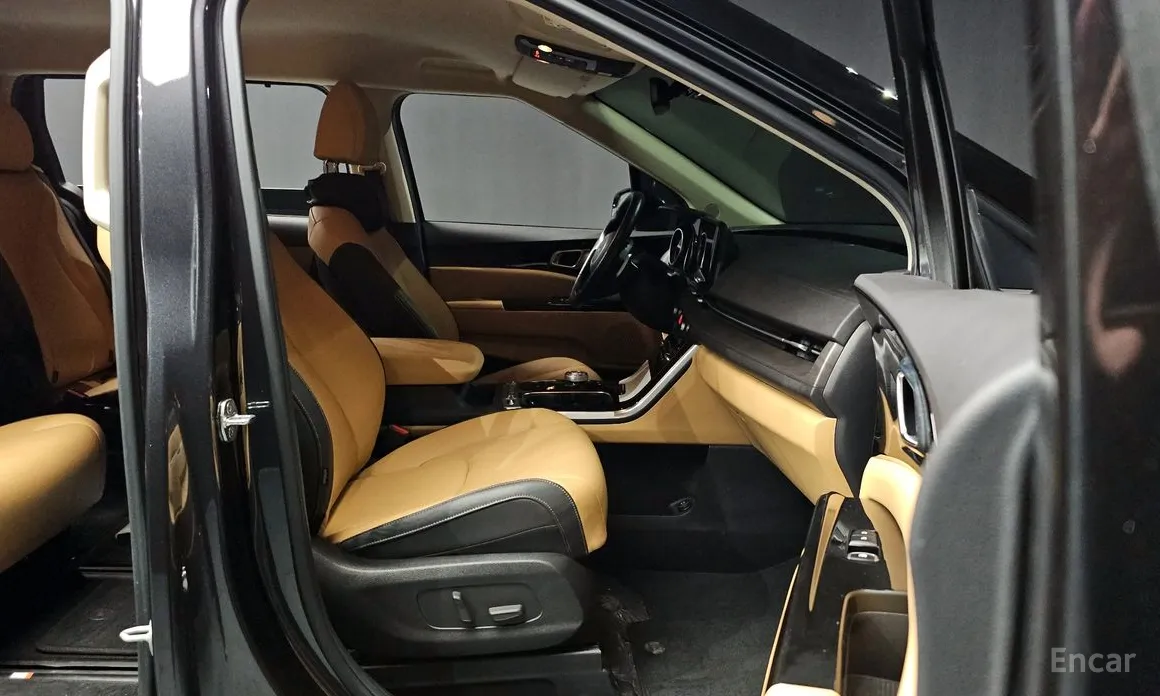 Фото 11 - Kia Carnival