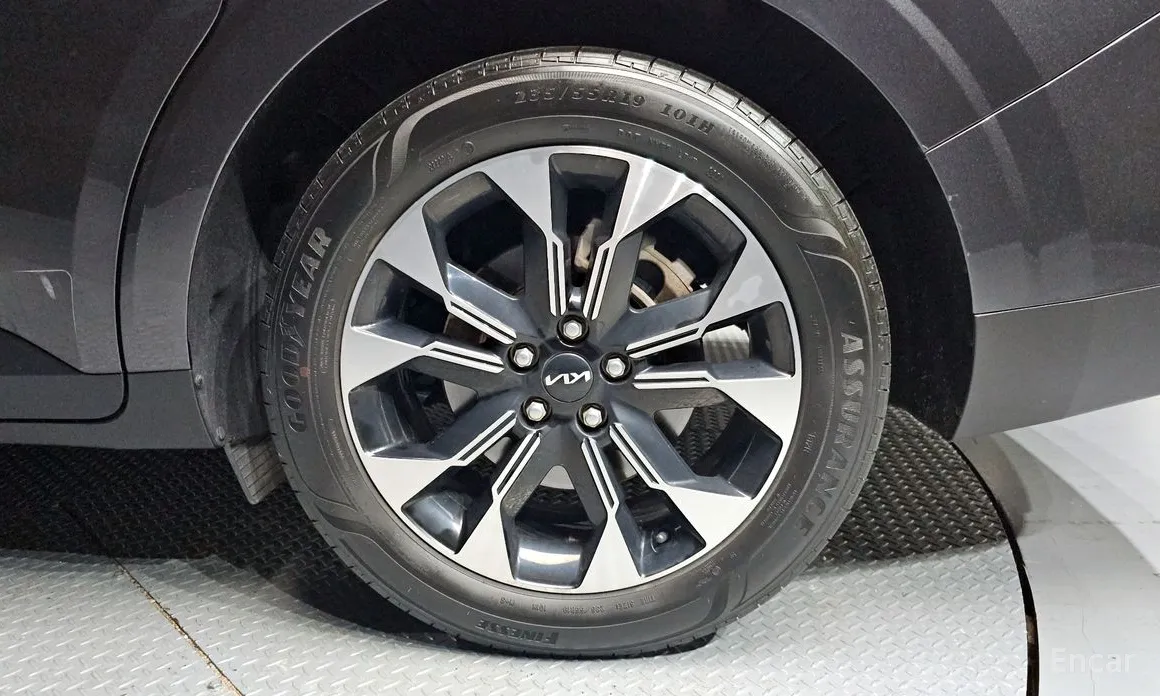 Фото 5 - Kia Carnival