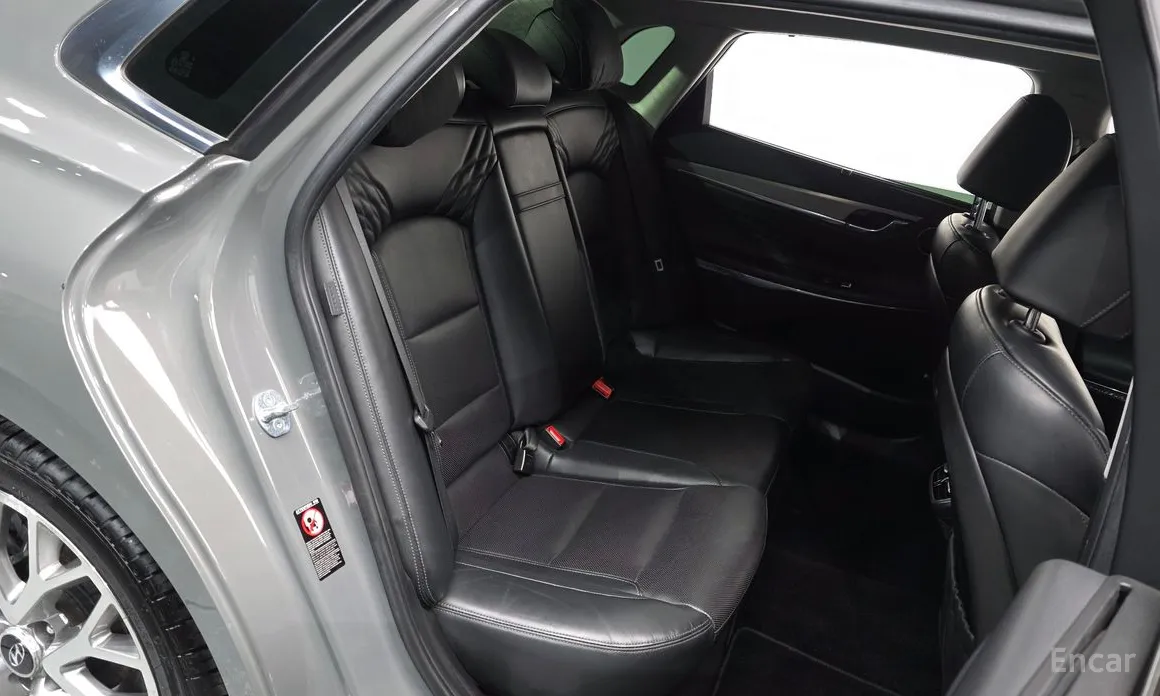 Фото 12 - Hyundai Grandeur