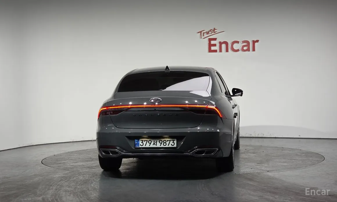 Фото 4 - Hyundai Grandeur