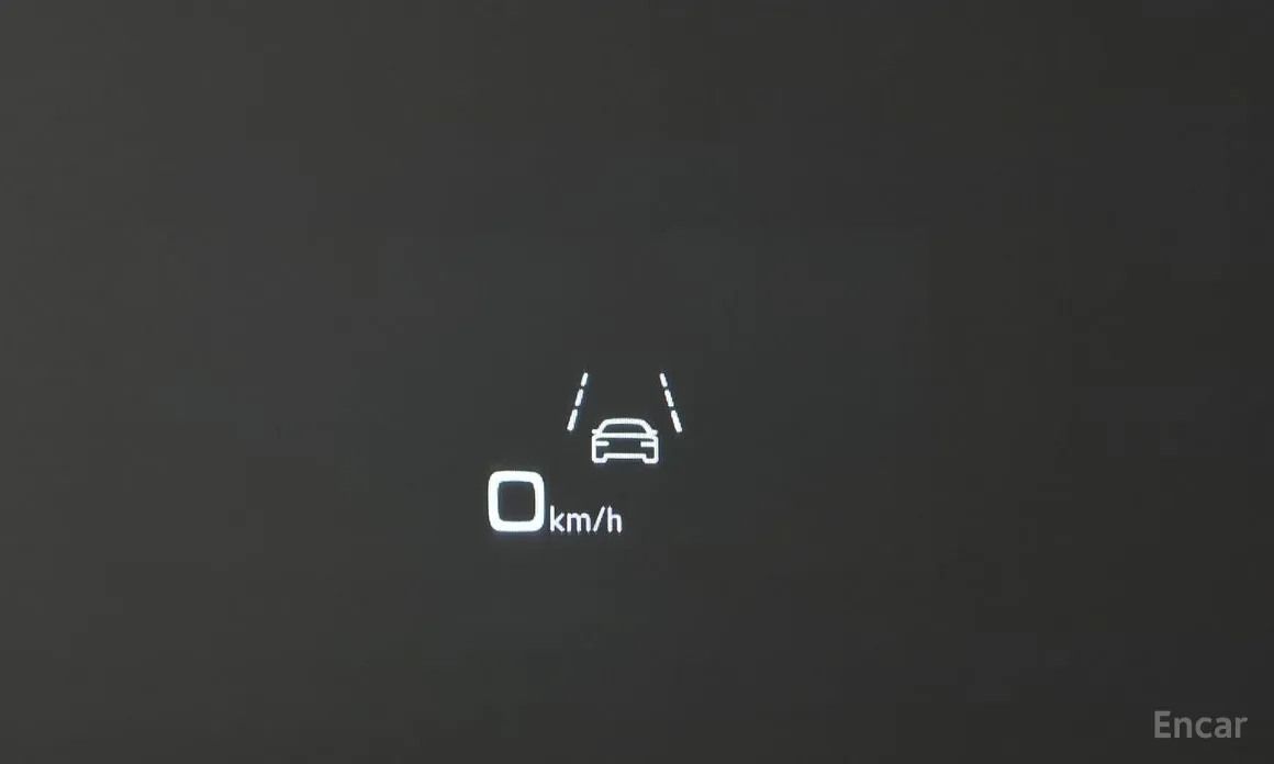 Фото 18 - Audi Q8