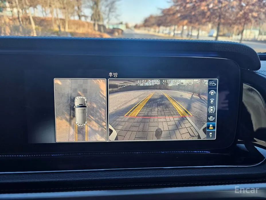 Фото 10 - Mercedes-Benz G-Class