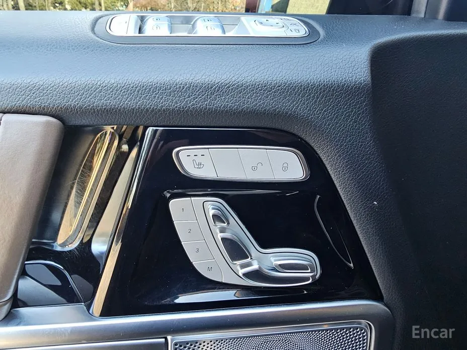 Фото 13 - Mercedes-Benz G-Class