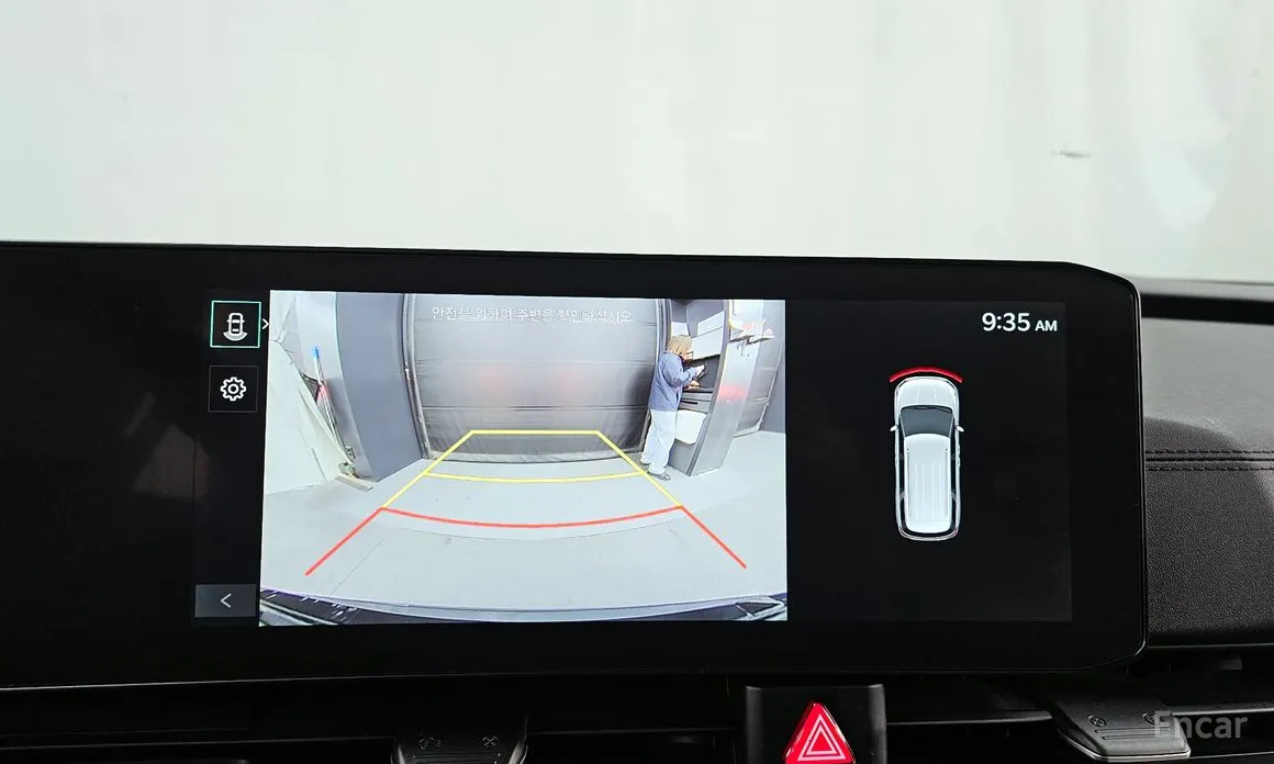 Photo 15 - Kia Carnival