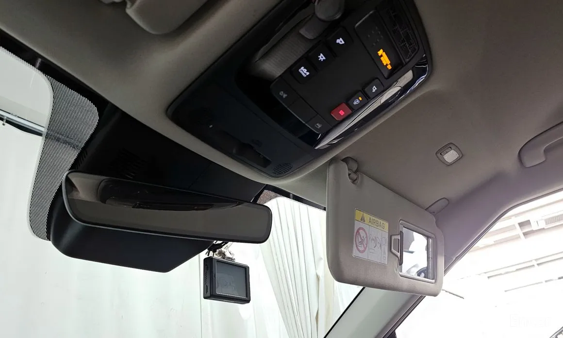 Photo 17 - Kia Carnival