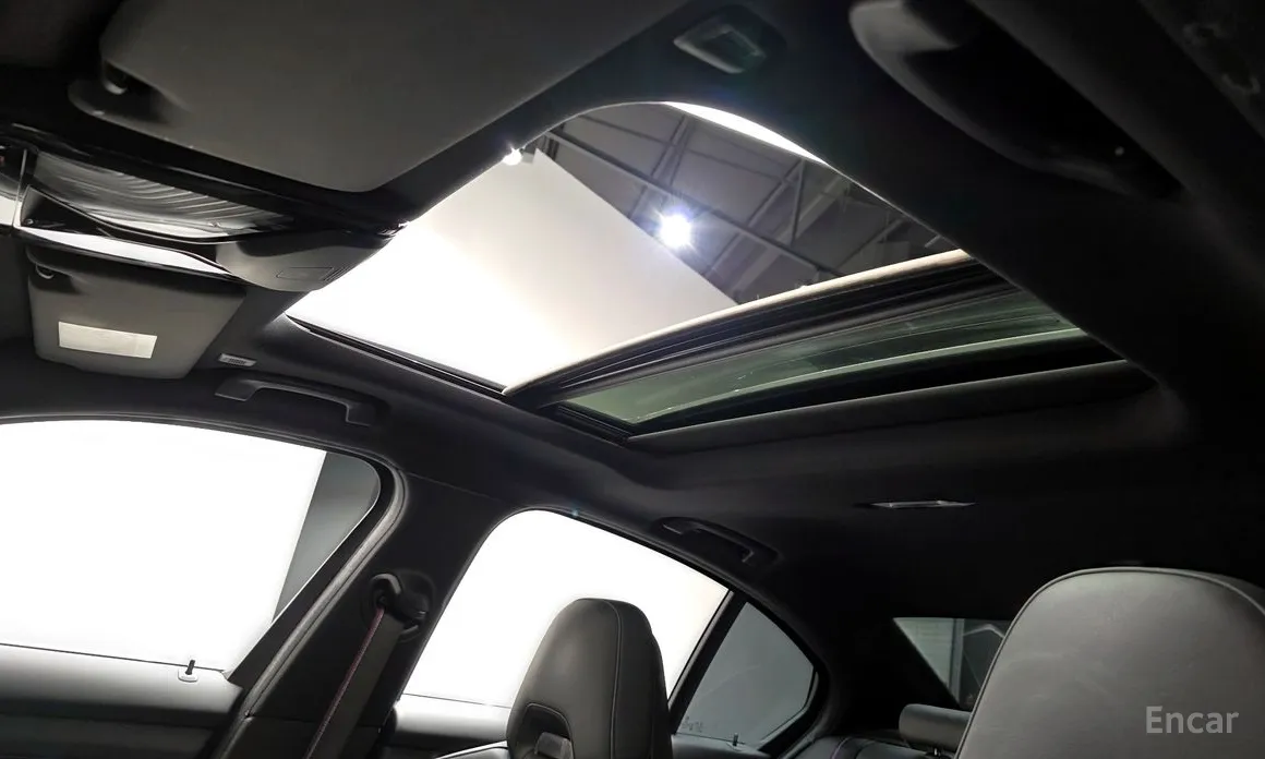 Фото 17 - BMW 3 Series