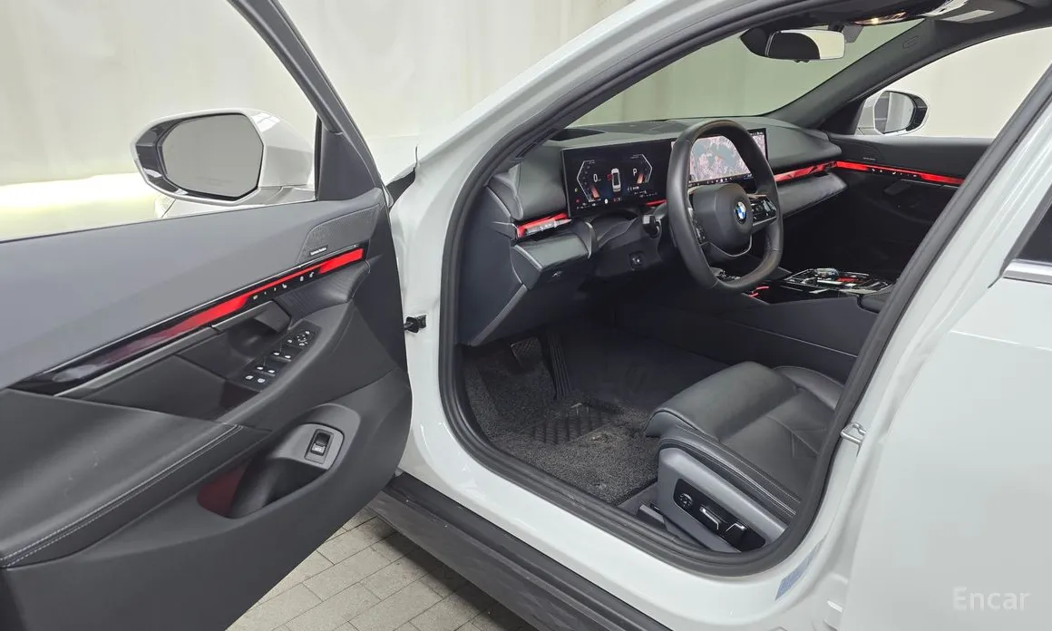 Фото 10 - BMW 5 Series