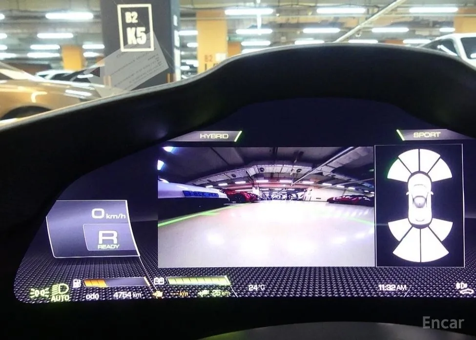 Фото 11 - Ferrari SF90