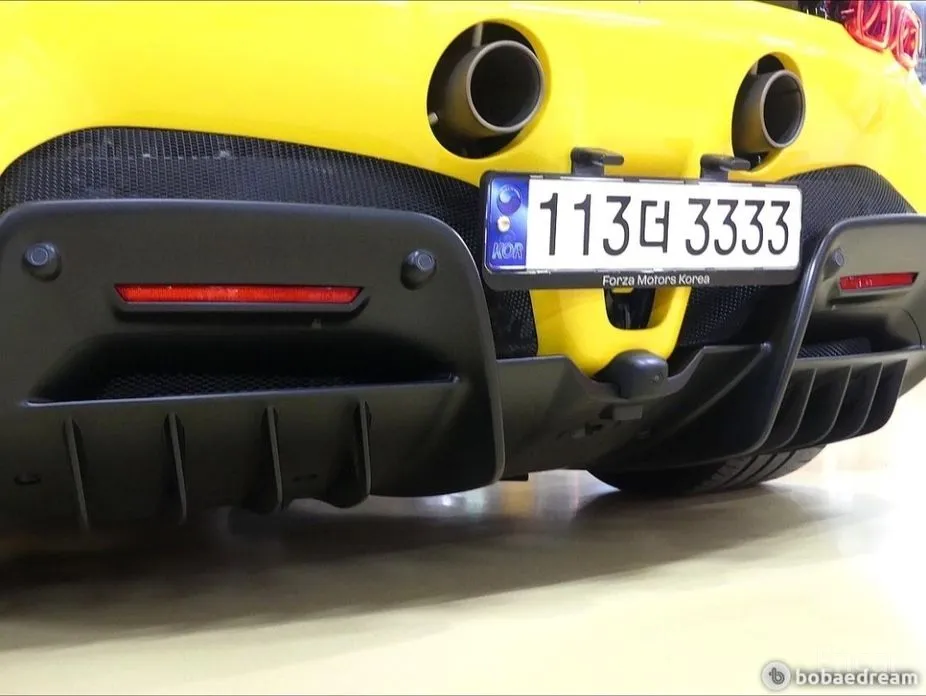 Фото 20 - Ferrari SF90