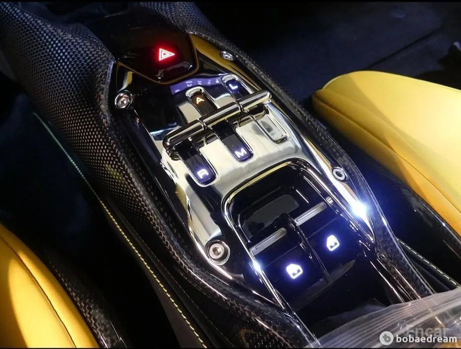 Фото 6 - Ferrari SF90