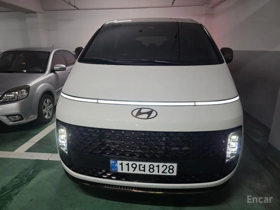 Фото 3 - Hyundai Staria