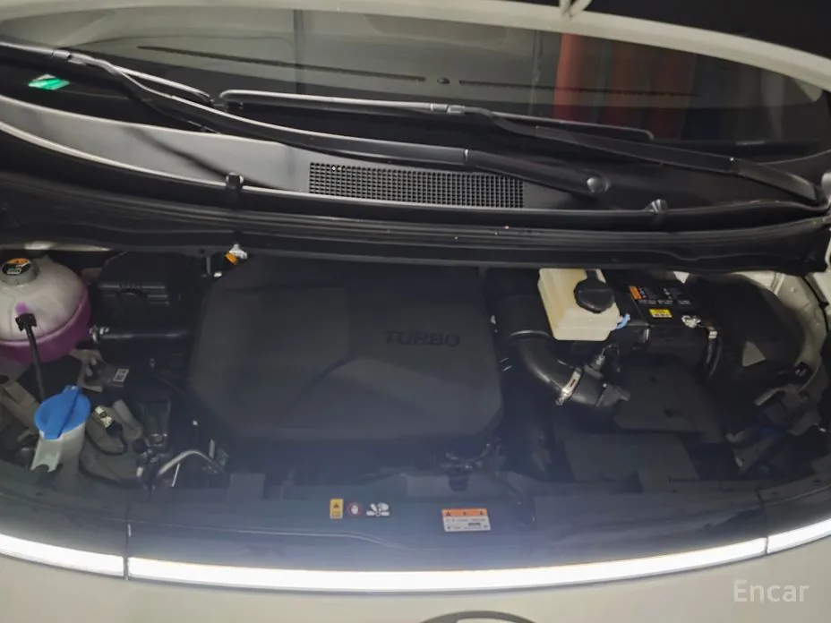 Фото 6 - Hyundai Staria