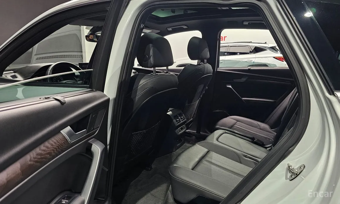 Фото 12 - Audi Q5