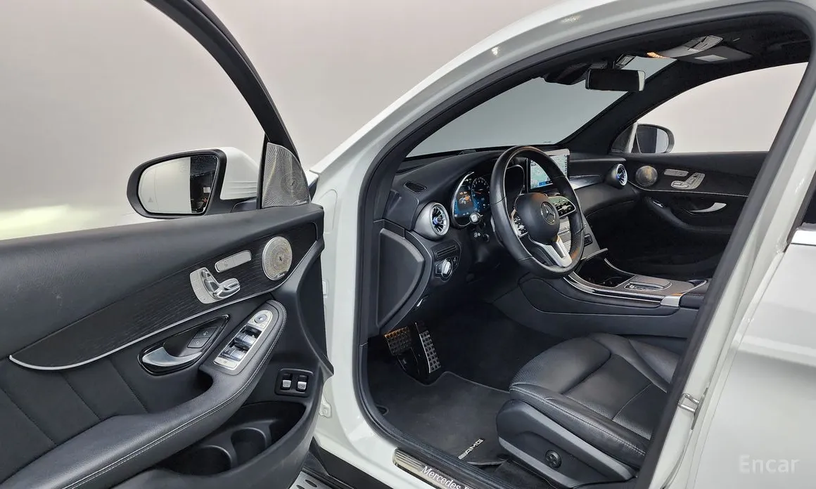 Фото 10 - Mercedes-Benz GLC-Class