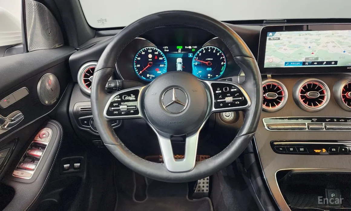 Фото 13 - Mercedes-Benz GLC-Class