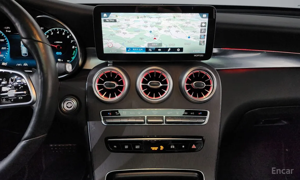 Фото 14 - Mercedes-Benz GLC-Class